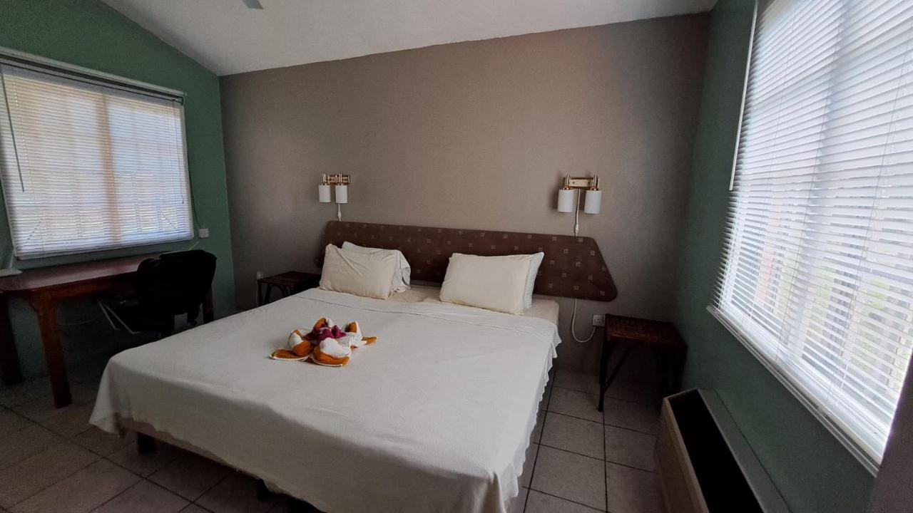 Kootney Resorts Portsmouth Ngoại thất bức ảnh